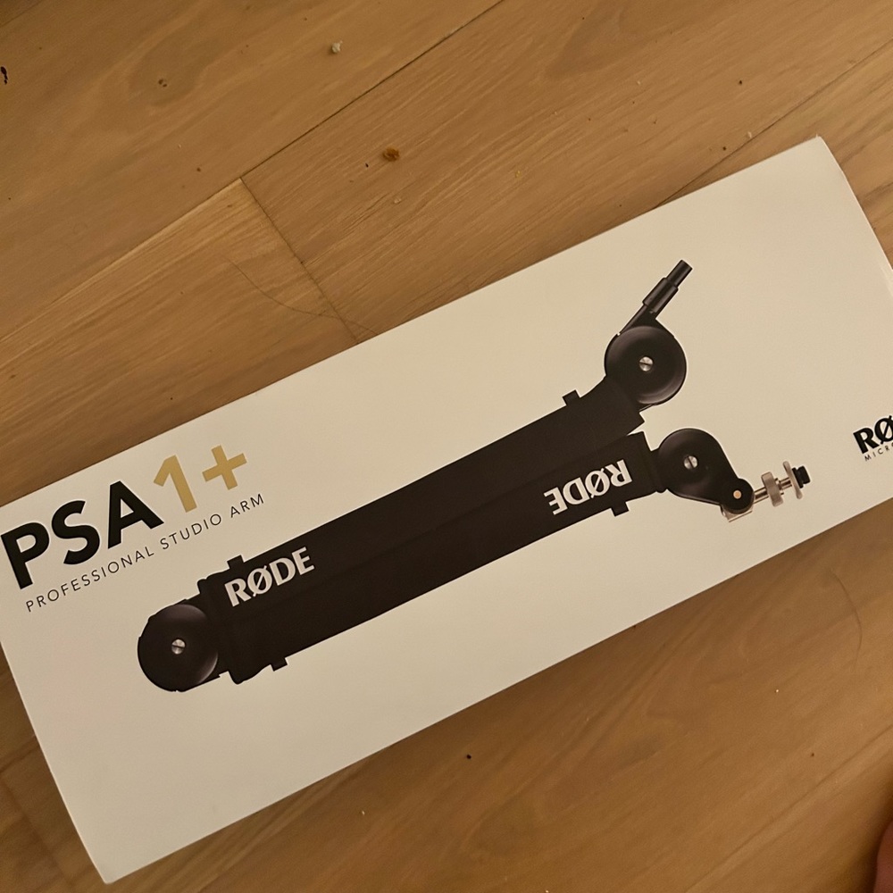 RØDE PSA1+ Professional Studio Arm with Spring Damping and Cable Management